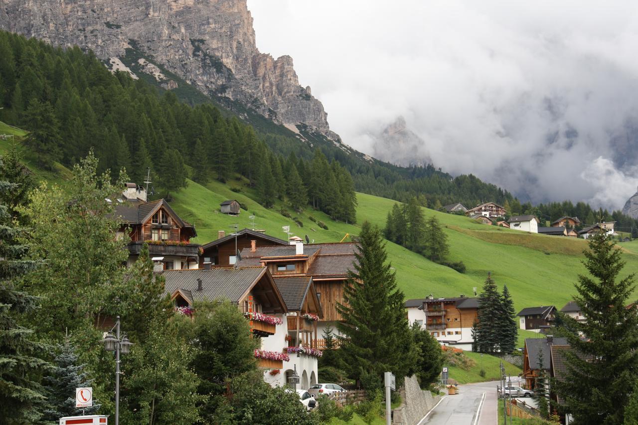 Residence Vajolet San Cassiano Exterior photo